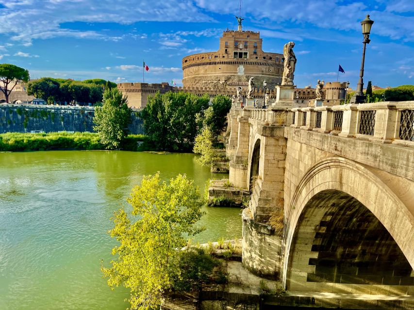 Rome: Castel Sant'Angelo and Hadrian's Tomb Guided VIP Tour - Hadrian’s Tomb to fortress: the story you follow while walking