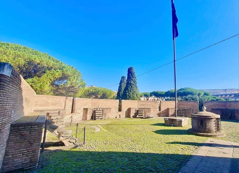 Rome: Castle Sant'Angelo Ticket w/ audioguide option - How the Castle Works: A 1-Hour Valid Window for Self-Paced Exploring