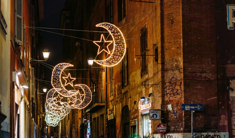 Rome: Christmas Lights Walking Tour - Pantheon area in the Christmas light: where details matter