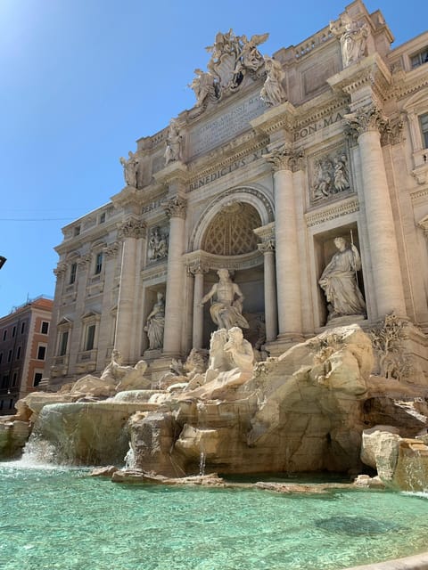 Rome: City Highlights Golf Car Tour - Riding in an Electric Tuk-Tuk: Comfort, Speed, and Photo-Friendly Stops