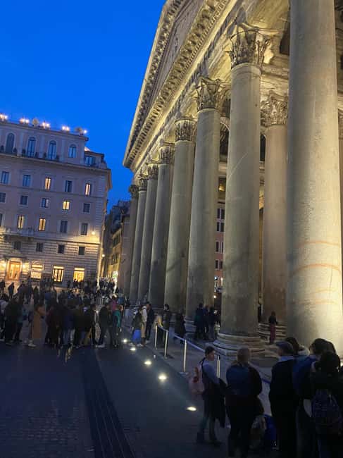 Rome: City walking tour. the beauty. - The Pantheon: dome views and ancient Roman origins