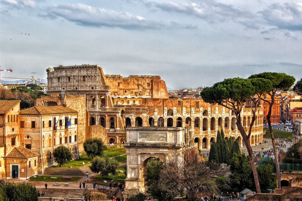 Rome: Colosseum and Altar of the Fatherland Elevator Ticket - The included English walking tour: Navona, Pantheon, Trevi