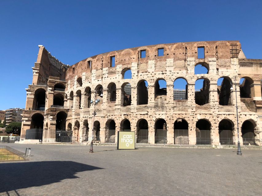 Rome: Colosseum, Forum, and Palatine Hill Guided Tour - Entering the Colosseum: gladiators, beasts, and the politics of spectacle