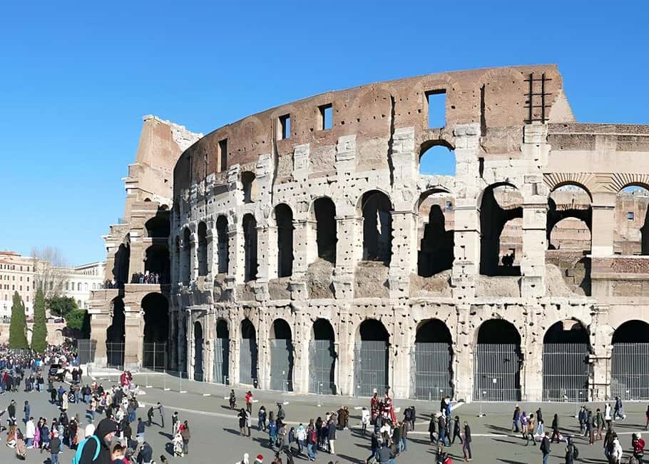 Rome: Colosseum, Forum, & Palatine Hill Ticket w/ Audioguide - Entering the Colosseum: Gladiators, Crowds, and a Route You Can Control
