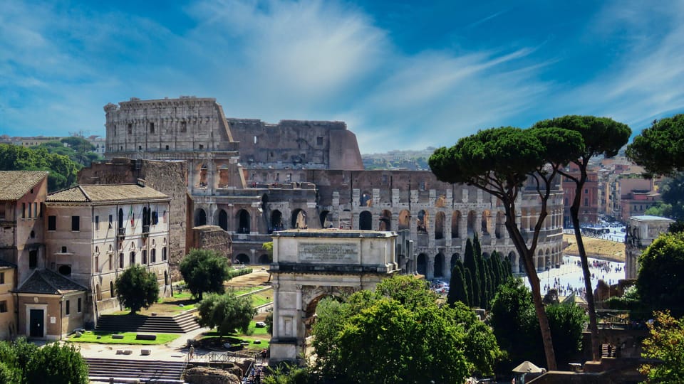 Rome: Colosseum, Forum, Palatine with Breakfast or Aperitif - Roman Forum: the Julius Caesar connection and daily-life ruins