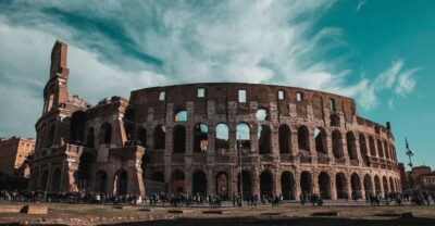 Rome: Colosseum, Forum, Palatine with Breakfast or Aperitif - The office multimedia video and the smartphone audio app