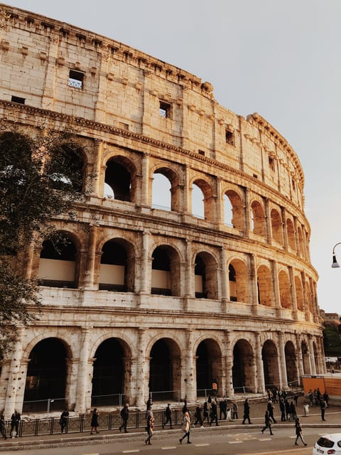 Rome: Colosseum, Forum, Palatine with Breakfast or Aperitif - Price and value: what $43 really buys you