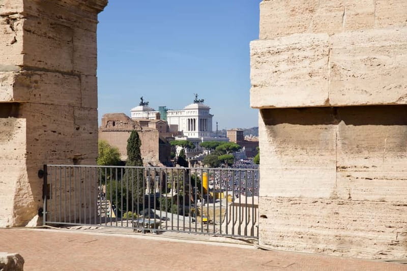 Rome: Colosseum Gladiator's Arena and Roman Forum Tour - Who should book this Colosseum Arena and Forum experience?