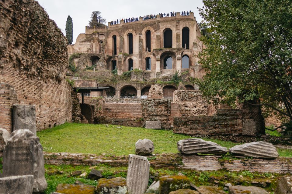 Rome: Colosseum, Palatine Hill & Roman Forum Guided Tour - Practical Tips: Shoes, IDs, and What the Sites Don’t Allow