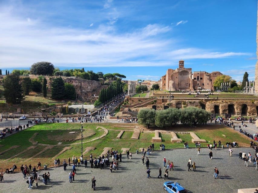Rome: Colosseum, Roman Forum, and Palatine Hill Experience - Entering The Colosseum: The Reservation Line Rules