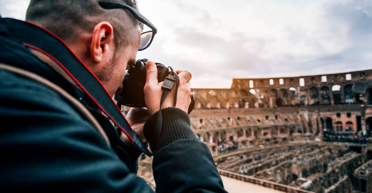 Rome: Colosseum, Roman Forum and Palatine Hill Guided Tour - Meeting the tour: finding the guide by Colosseo Metro