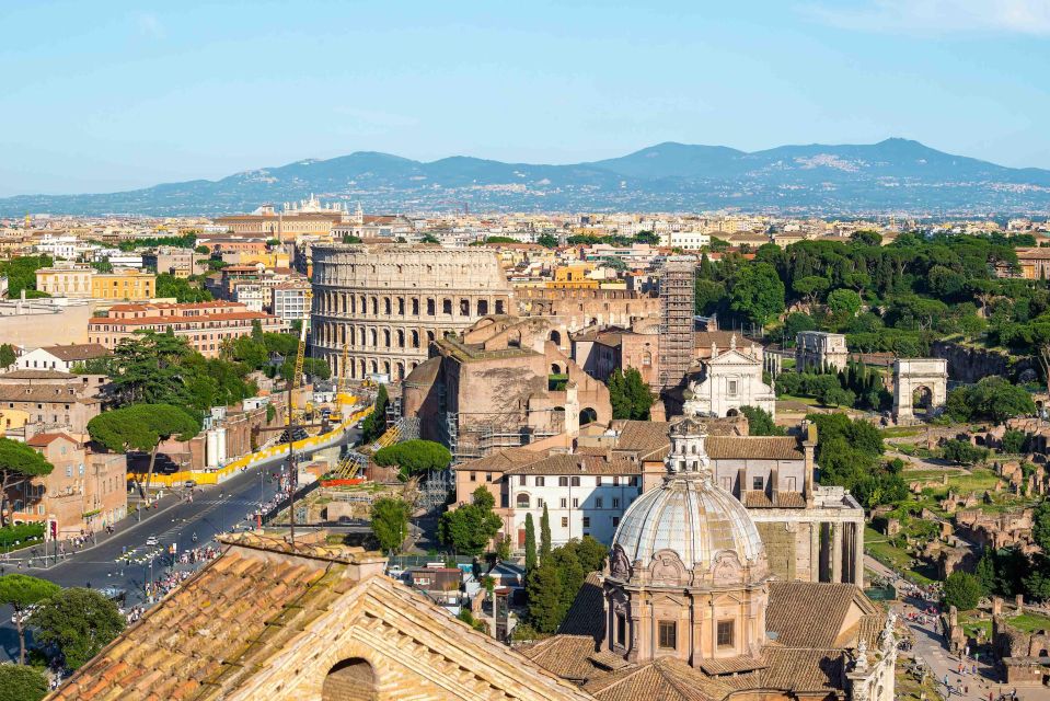 Rome: Colosseum, Roman Forum & Palatine Hill Guided Tour - Small group comfort: what the 8-person limit changes