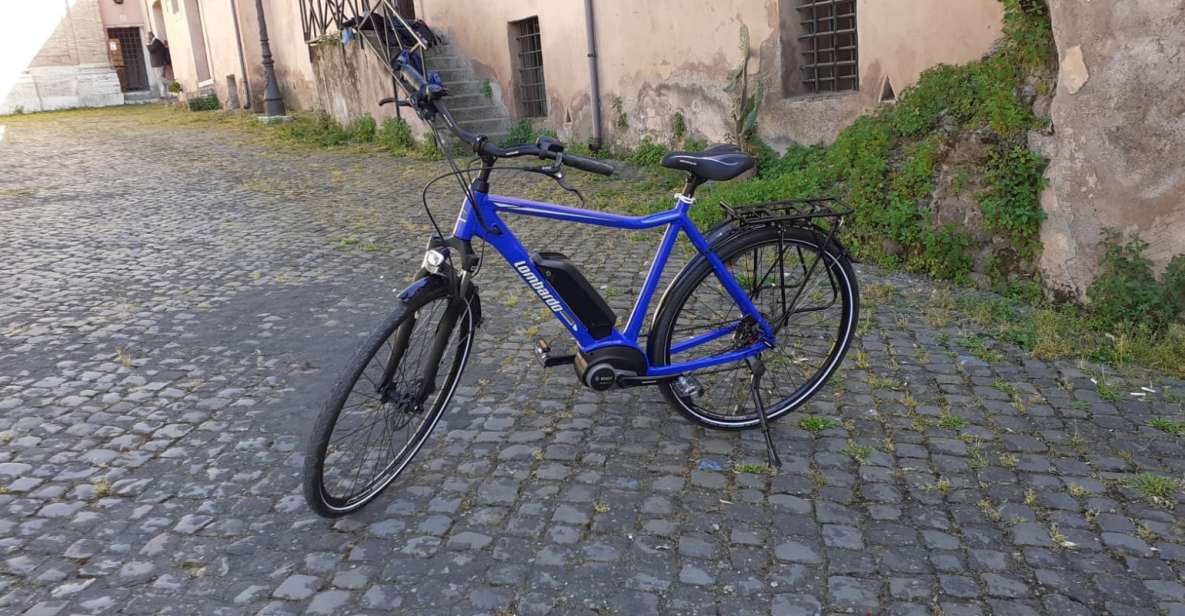Rome: Electric Bike Rental with Helmet - Getting Started at the Office Near Circus Maximus