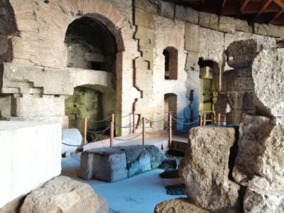 Rome: Exclusive Colosseum Underground and Roman Forum Tour - Stop 1 at Caffè Roma: easy meeting, less stress on a busy morning