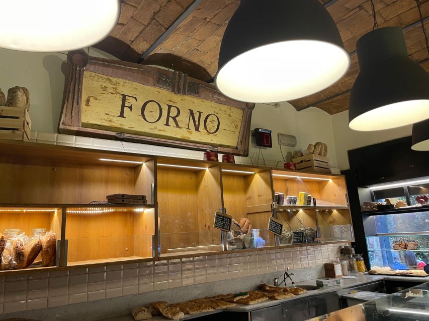 Rome: Food and Wine Tour, Trastevere and Jewish Ghetto - First bites near Trastevere: pizza by the slice and supplì