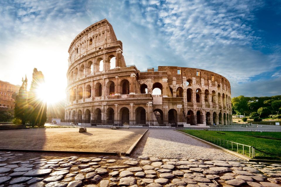 Rome: Incredible Adventure in the Heart of the City - The book in the box: a souvenir that actually adds value