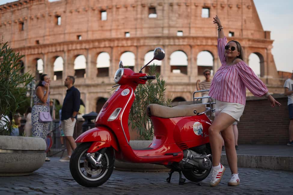 Rome: Night Photo Tour by Vespa with Aperol Spritz - Circus Maximus pass-by: quick looks, good context