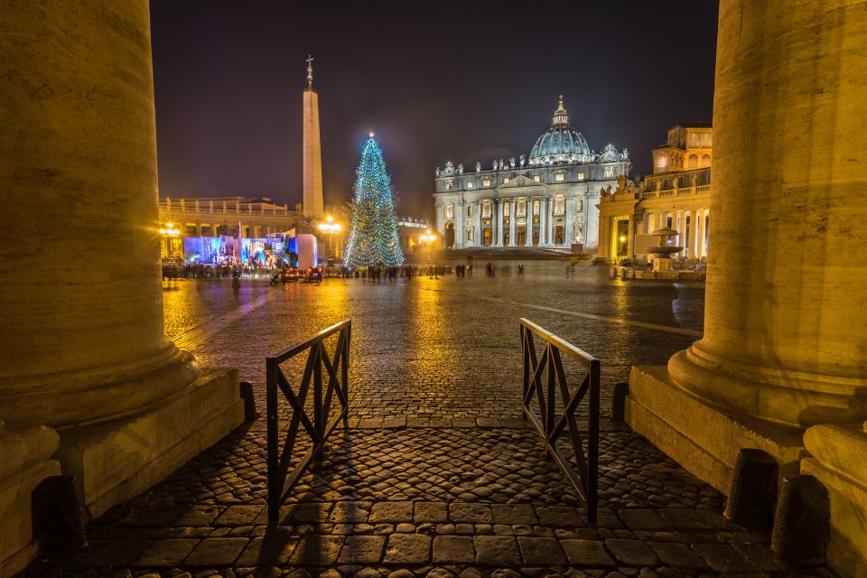 Rome: Nighttime Private Sightseeing Tour - Trevi Fountain and St. Peter Basilica: iconic views without the ticket line