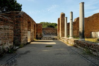 Rome: Ostia Antica Private Walking Tour with Skip-the-Line - Starting at the Parco Archeologico: the skip-the-line advantage