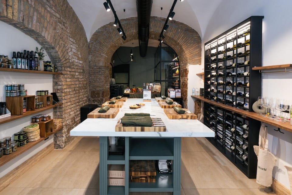 Rome: Pasta, Ravioli & Tiramisu Cooking Class by Colosseum - Wine at the Table: How It Changes the Experience (and How to Use It)