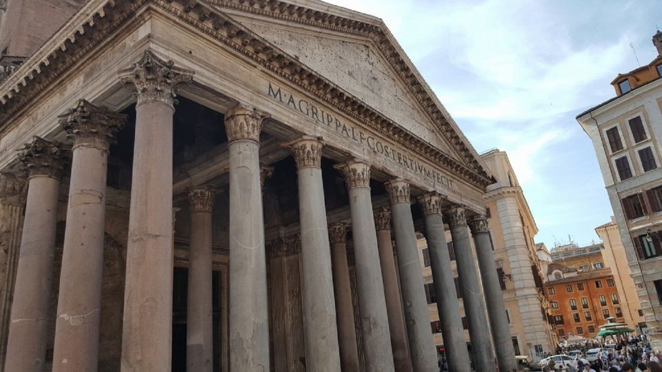 Rome: Private Day Tour with Transportation - Private transport in a Mercedes: the real advantage in Rome