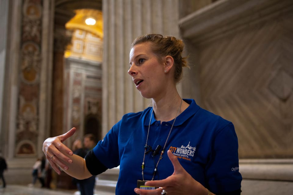Rome: Private Vatican Museums and Sistine Chapel Tour - What “free to ask questions” actually means in your 2.5 hours