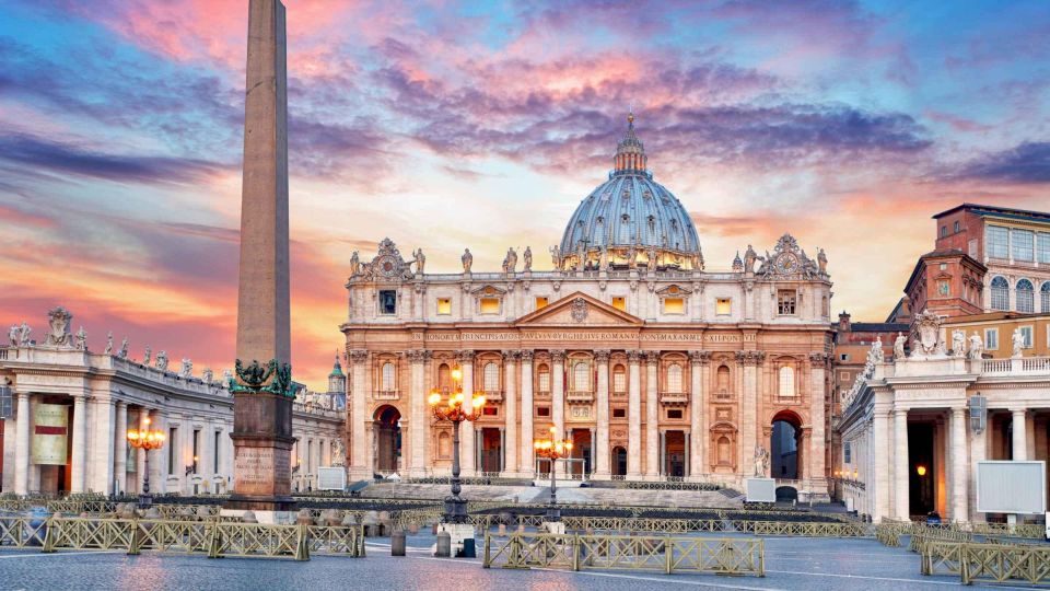 Rome: St. Peter's Basilica and Papal Tombs Walking Tour - Going down to the Papal Grottoes: popes and royalty below your feet