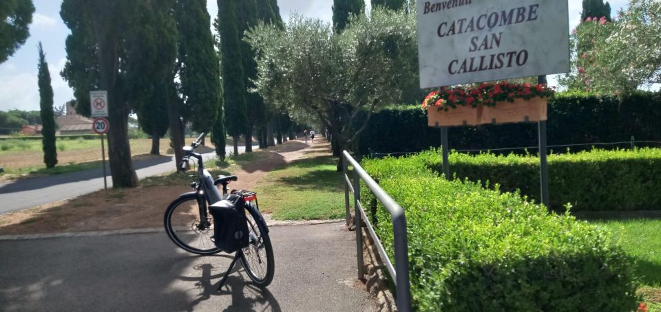 Rome: Tour by Top E-bike Ancient Appian Way Catacombs Aqueducts - The return ride: parks, wooded valleys, and winter timing