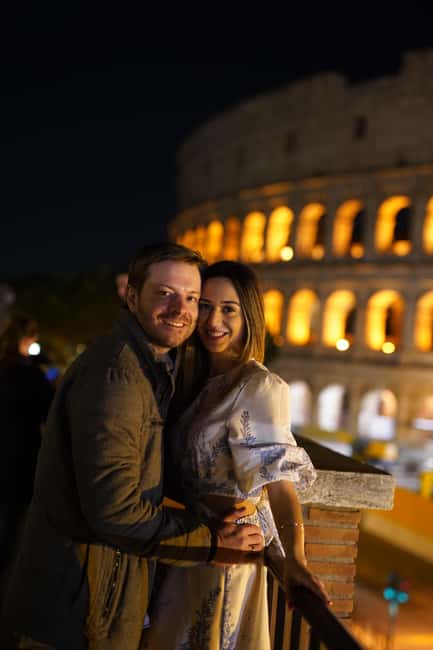 Rome: Vespa Night Tour with Aperol Spritz & Photos - Meeting by Caffè Roma and Getting Ready to Ride