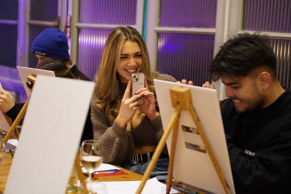 Rome: Wine and Paint Experience in Piazza Navona - A Typical Two-Hour Flow (So You Can Plan Your Evening)