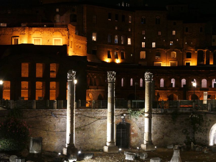 Rome: Wonders of Ancient Rome at Dusk - Climbing Capitoline Hill for the Panoramic Finish