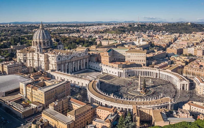 Vatican City: Vatican Museum and Sistine Chapel Guided Tours - Where Vatican Museums Start: Spiral Staircase and the Garden Balcony View