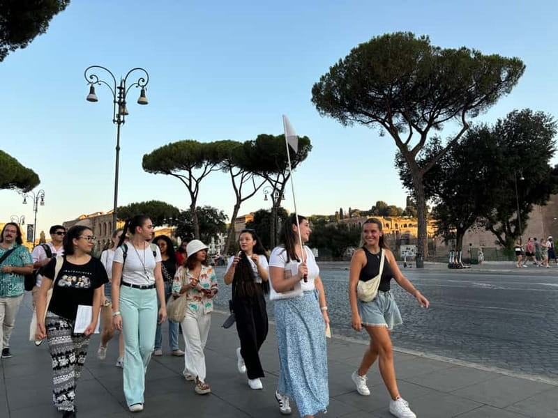 Via Roma: A Journey Through Time - Piazza Venezia, Vittoriano, and the Viewline Over Night Rome